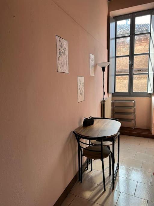 Minimal Studio Con Travi A Vista Piacenza Buitenkant foto